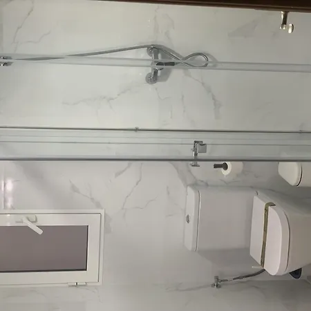 Piso Carolina アパート *