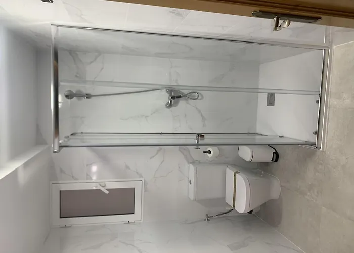 Piso Carolina アパート